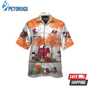 Tampa Bay Buccaneers Snoopy Autumn Short Sleeve Button Up Tropical Hawaiian Shirt